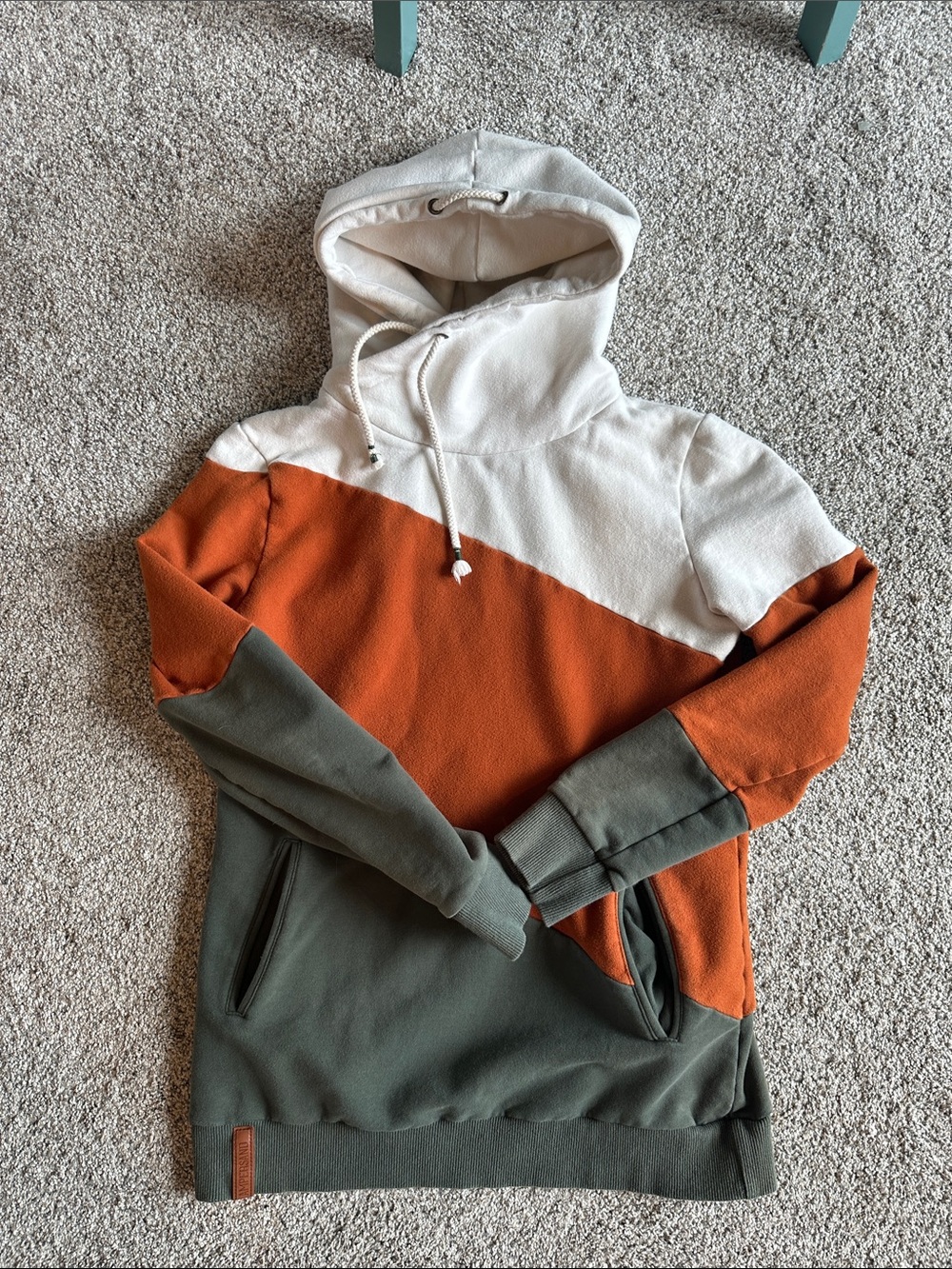AMPERSAND AVE Colorblock Hooded Pullover — White, Orange, Olive